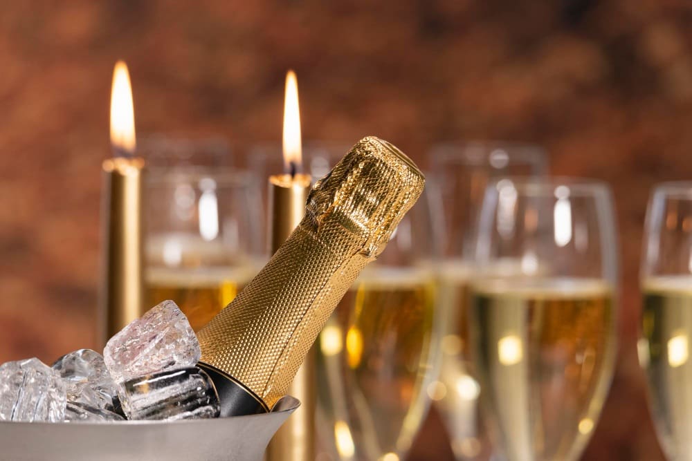 TUYA 1 Dicembre 25, 2025